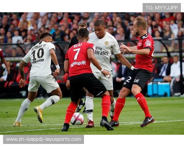 法甲争夺战精彩瞬间 法甲争夺战精彩瞬间